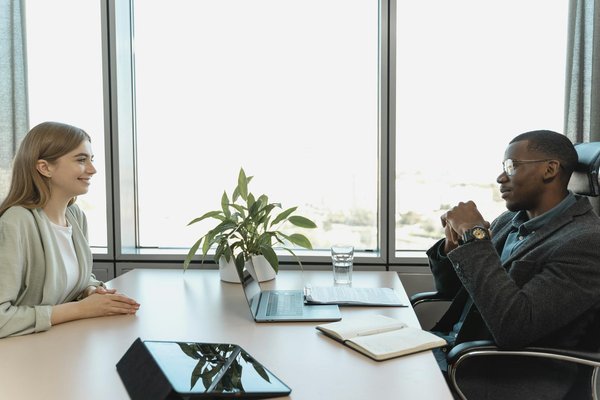 Entretien Exclusif avec des Modélistes de Renom : Découvrez leur Art et Passion
